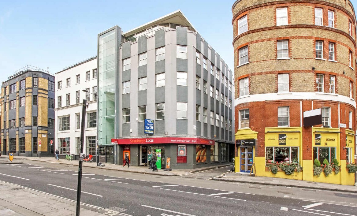 146 Clerkenwell Rd, Londres à louer Photo du bâtiment- Image 1 de 8