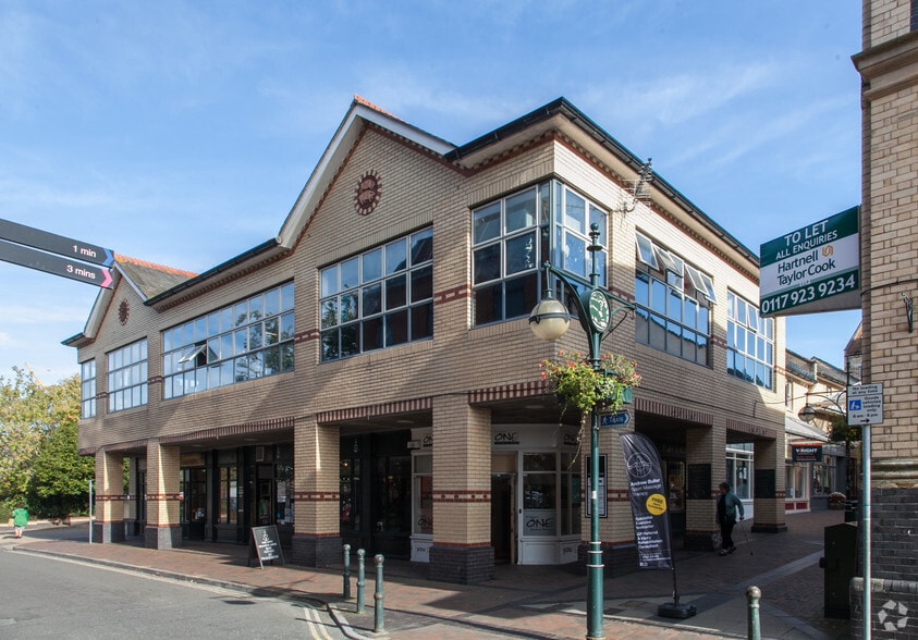 2-5 Gammon Walk, Barnstaple à louer - Photo du bâtiment - Image 2 de 9