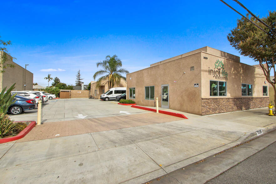 10329 Artesia Blvd, Bellflower, CA for sale - Building Photo - Image 1 of 5