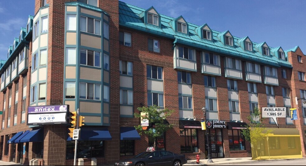 1528 W Wells St, Milwaukee, WI à louer - Photo principale - Image 1 de 3