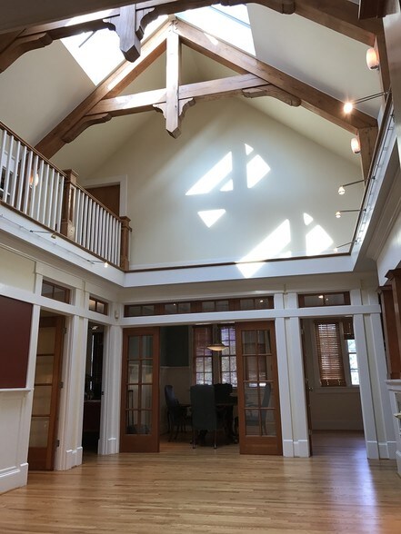 1629 Monroe Dr, Atlanta, GA for lease - Building Photo - Image 1 of 31