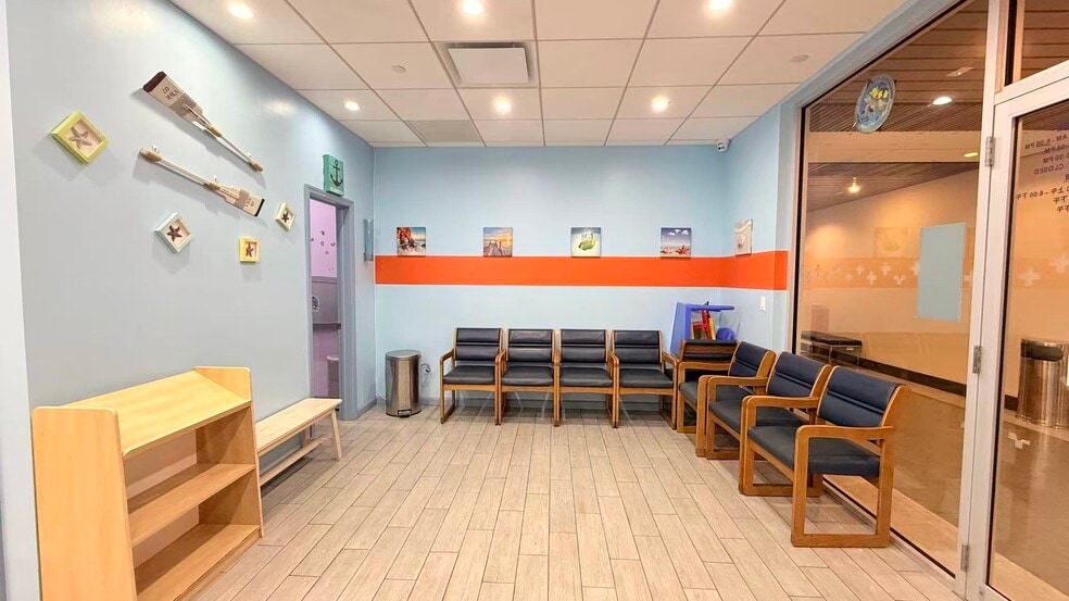13107 40th Rd, Flushing, NY for sale - Building Photo - Image 3 of 14