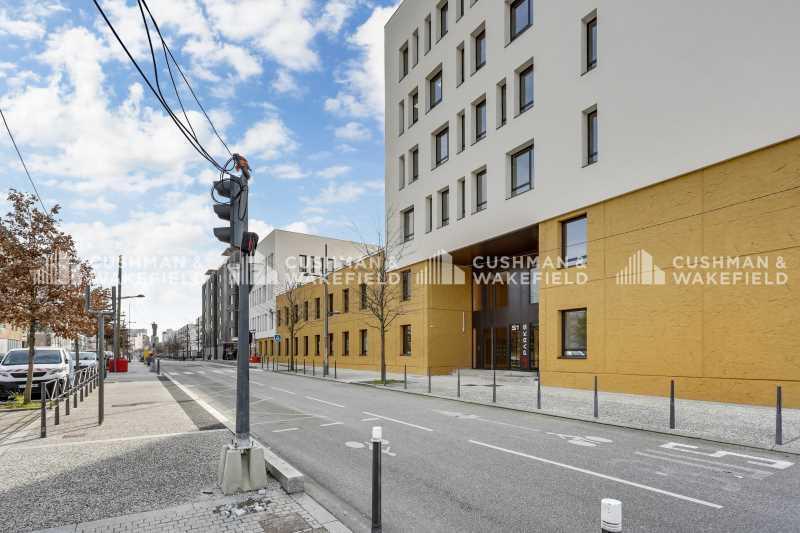 51 Avenue Rosa Parks, Lyon à louer - Photo du bâtiment - Image 2 de 14