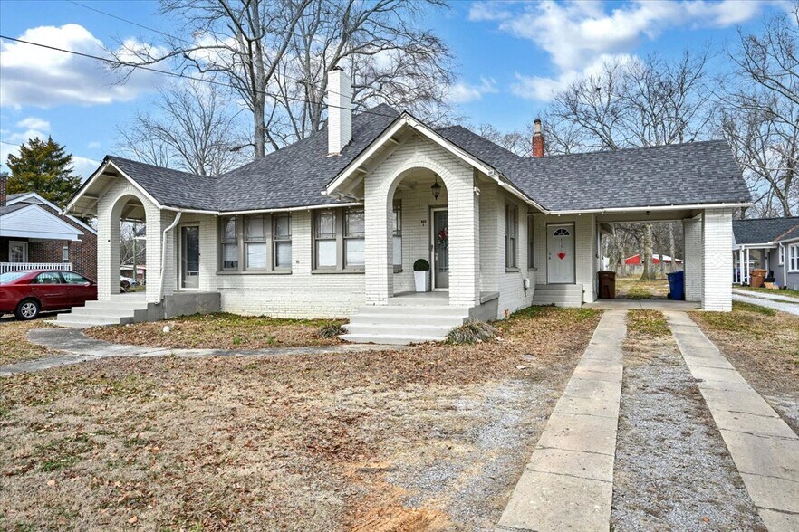 803 Main St W, Hartselle, AL à vendre - Photo du bâtiment - Image 2 de 7