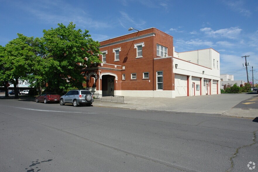 1306 N Monroe St, Spokane, WA à vendre - Photo du bâtiment - Image 2 de 5