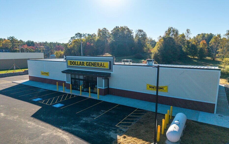 363 Route 3, China, ME à vendre - Photo du bâtiment - Image 2 de 7