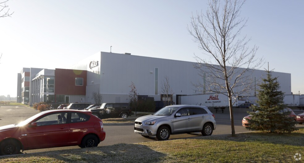 3625 Av des Grandes-Tourelles, Boisbriand, QC à vendre - Photo du bâtiment - Image 2 de 6