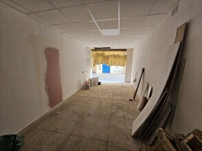 Retail in Calella, Barcelona for lease Interior Photo- Image 2 of 11
