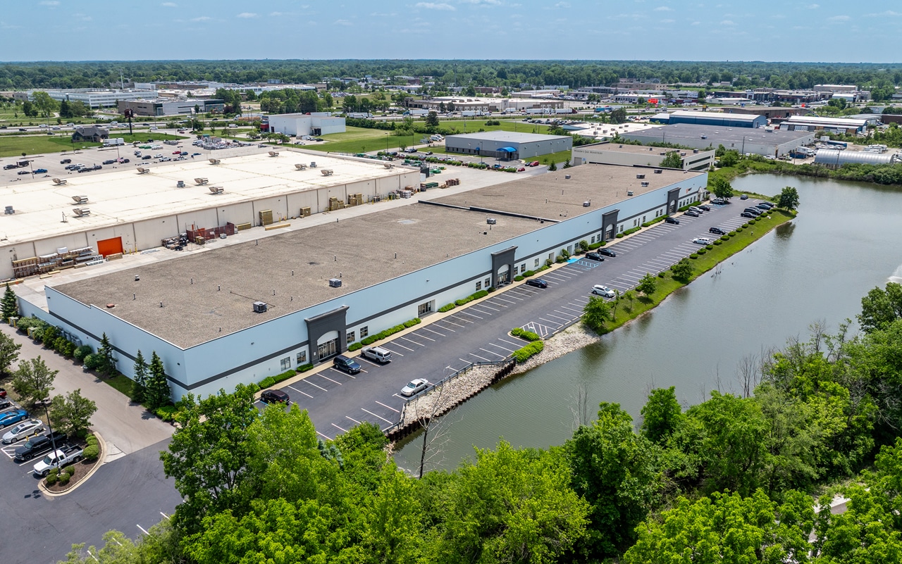 9325 Uptown Dr, Indianapolis, IN for lease Primary Photo- Image 1 of 7