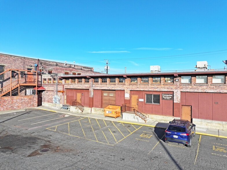 2-12 S 1st Ave, Yakima, WA for lease - Building Photo - Image 1 of 11