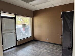 821 NE 36th Terrace, Ocala, FL for lease Interior Photo- Image 2 of 18