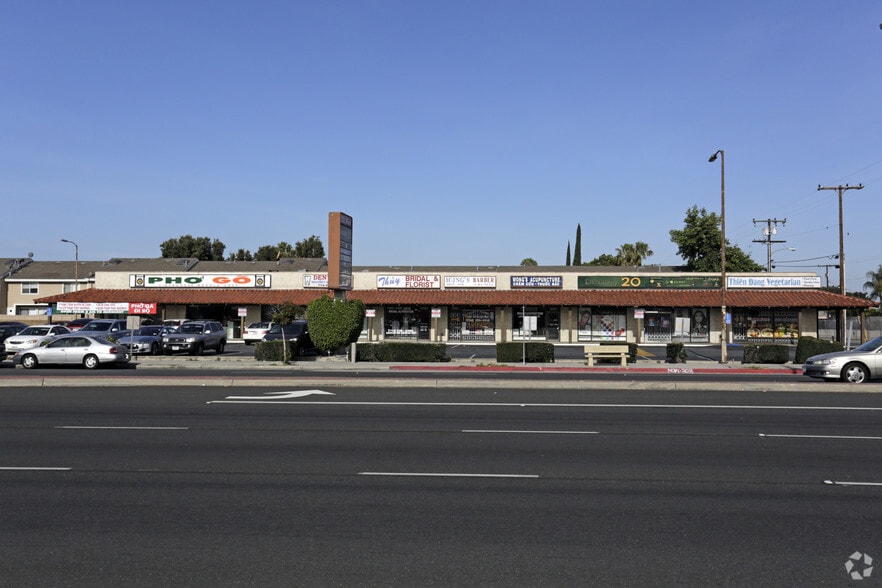 14255-14271 Brookhurst St, Garden Grove, CA for lease - Building Photo - Image 2 of 3