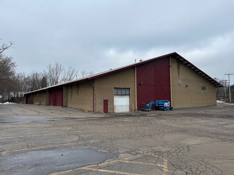 22777 Farmington Rd, Farmington, MI à vendre - Photo du bâtiment - Image 2 de 8