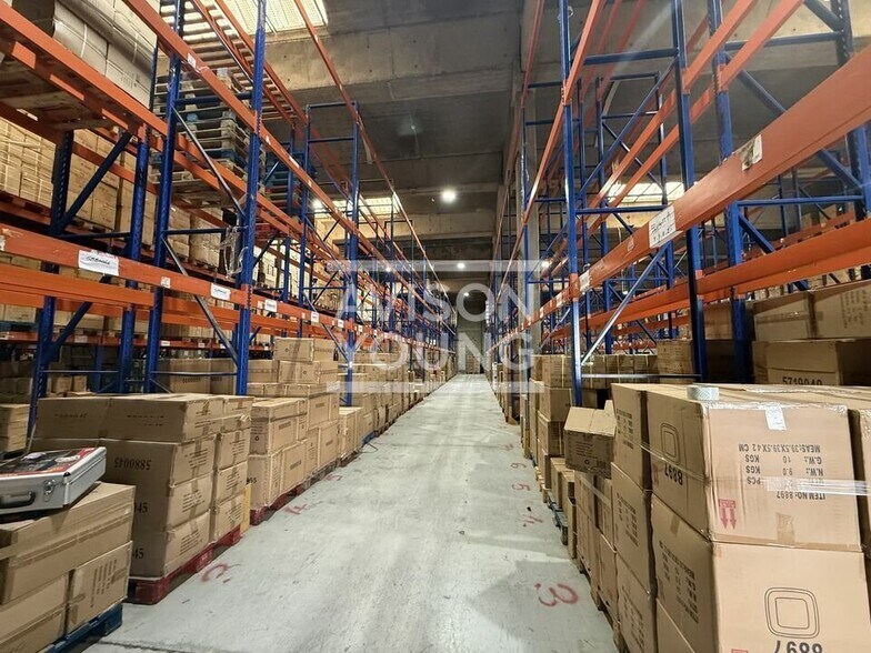 Industrial in Gonesse for lease - Interior Photo - Image 2 of 4