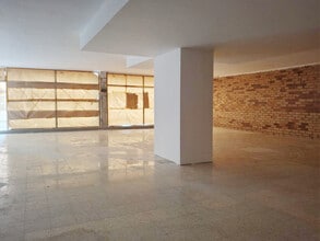 Retail in Mataró, Barcelona for lease Interior Photo- Image 2 of 5