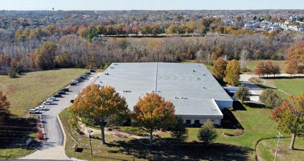 1780 S Buckner Tarsney Rd, Grain Valley, MO à vendre - Photo du bâtiment - Image 2 de 4