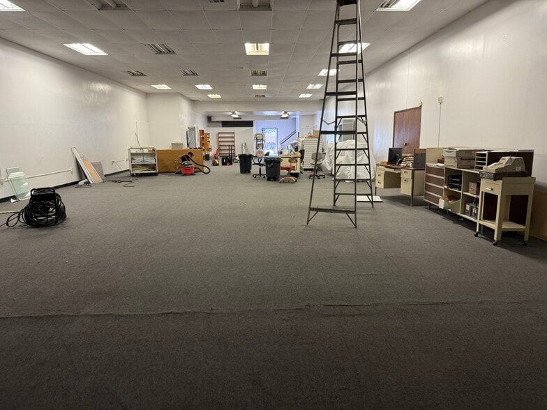 522 E Main St, Stockton, CA for sale - Building Photo - Image 3 of 11