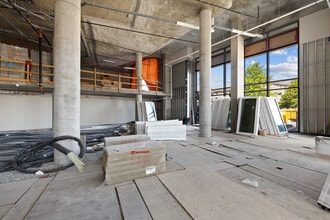 3300 - 3340 Lakeshore rd, Kelowna, BC for lease Interior Photo- Image 2 of 5