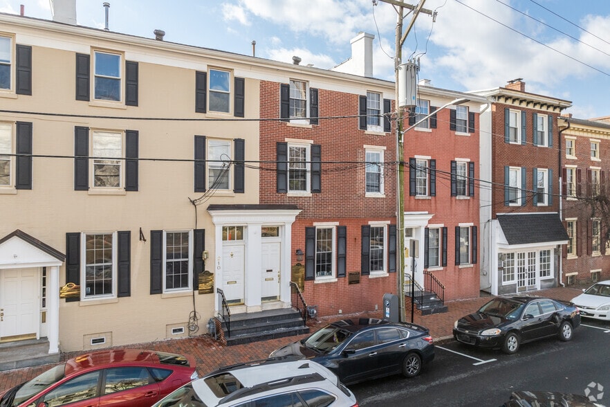 212-214 W Front St portfolio of 2 properties for sale on LoopNet.ca - Primary Photo - Image 1 of 2