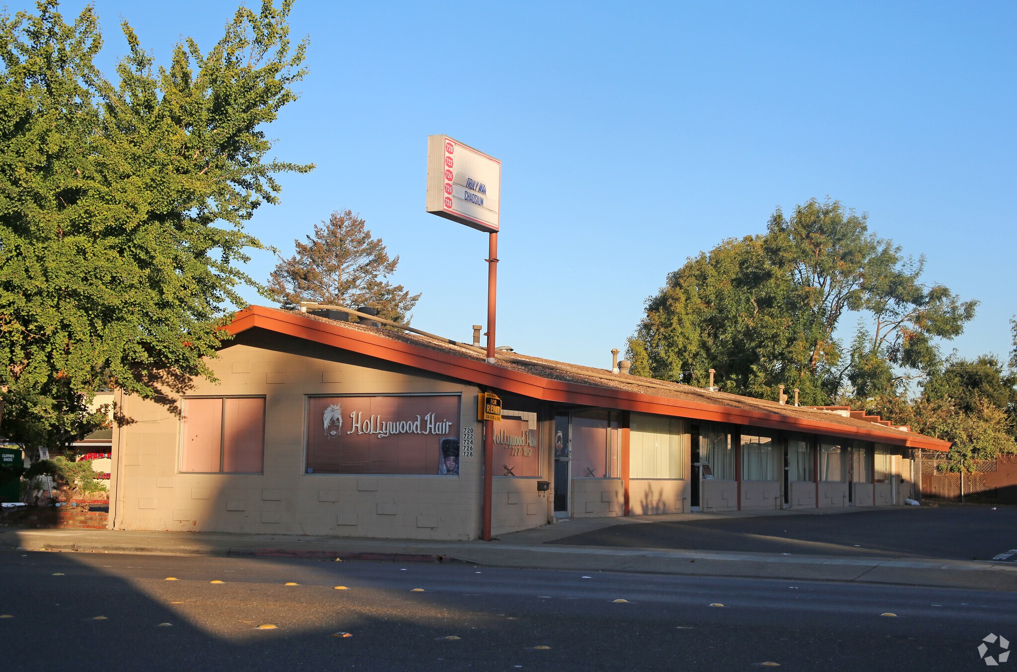 720-728 A St, Hayward, CA à louer Photo principale- Image 1 de 12