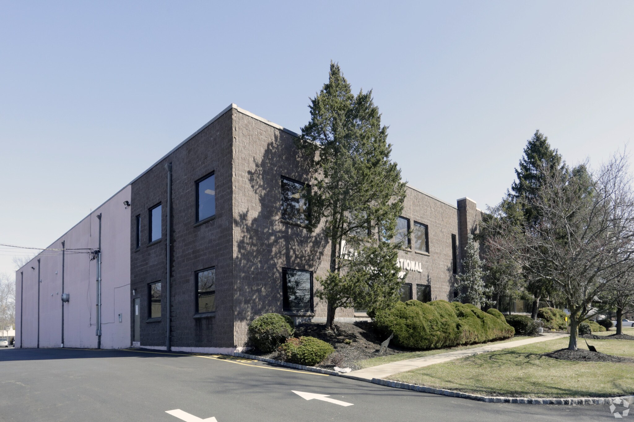 2 Daniel Rd, Fairfield, NJ à louer Photo du bâtiment- Image 1 de 5