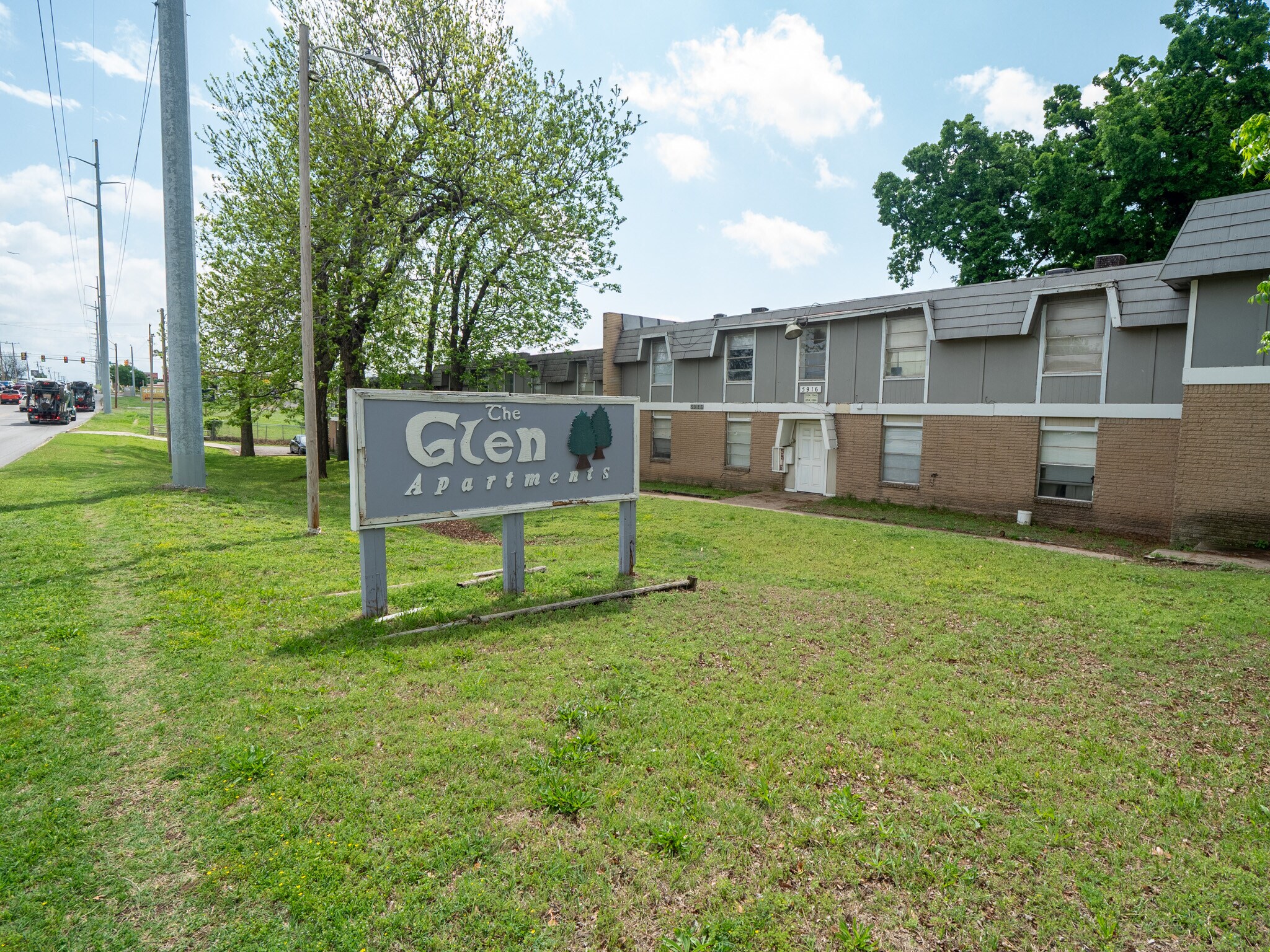5924 NW 10th St, Oklahoma City, OK à vendre Photo principale- Image 1 de 86