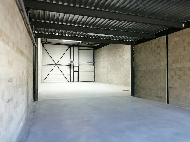 Local d'activités dans Carquefou à vendre - Photo du bâtiment - Image 3 de 6
