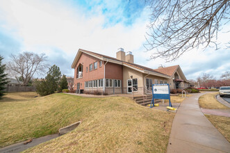 1109 Oak Park Dr, Fort Collins, CO for lease Building Photo- Image 1 of 9