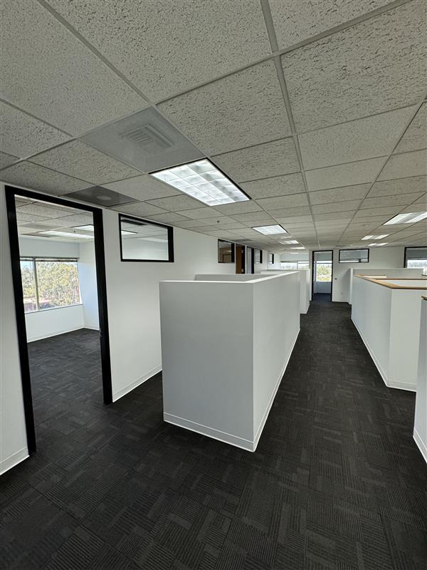 1500 Quail St, Newport Beach, CA for lease Interior Photo- Image 1 of 12