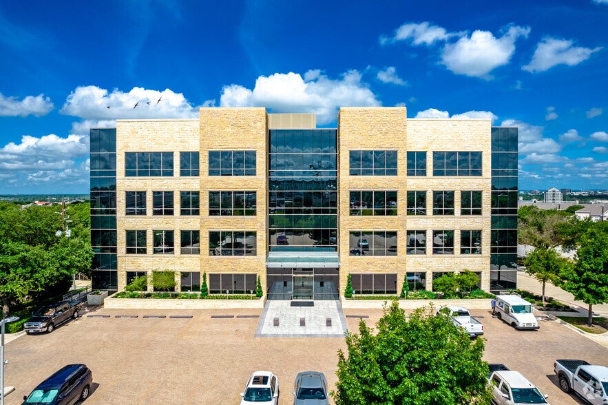 250 W Nottingham Pl, San Antonio, TX à louer - Photo du bâtiment - Image 2 de 9