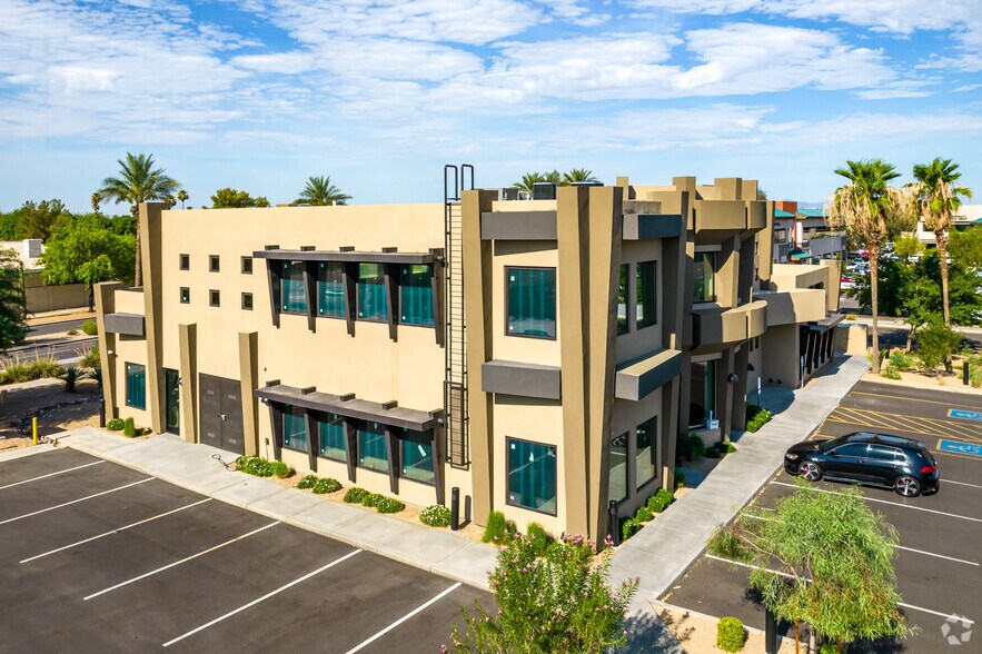 6314 W Union Hills Dr, Glendale, AZ for lease - Building Photo - Image 2 of 12