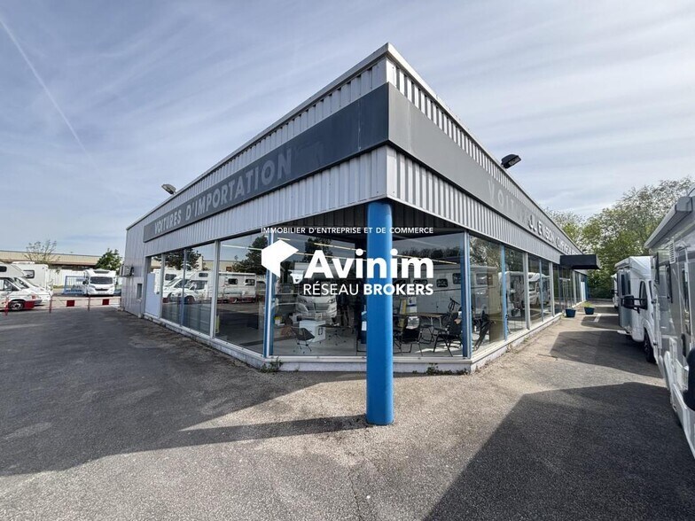Retail in Choisey for lease - Building Photo - Image 1 of 9