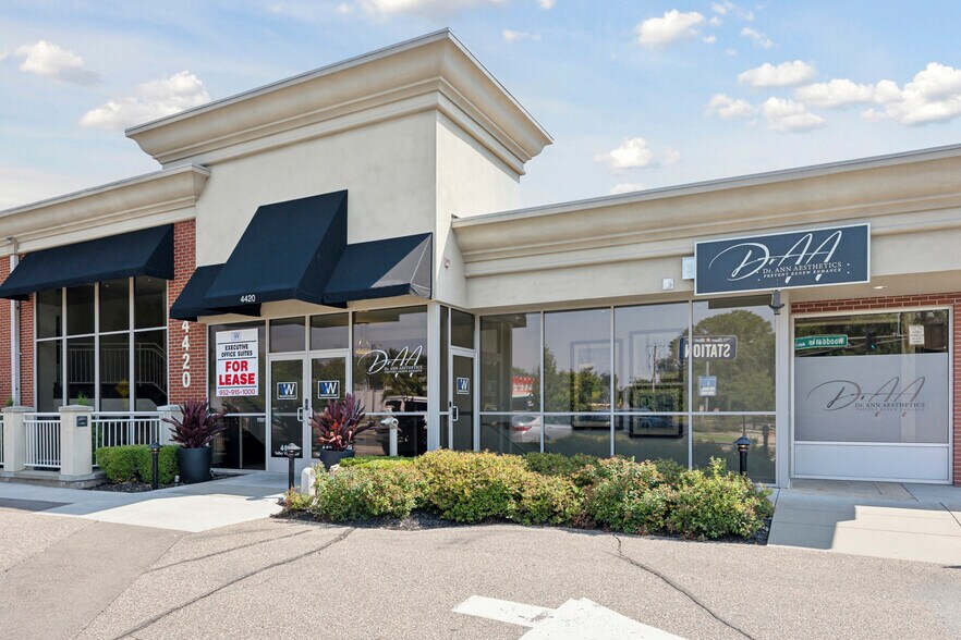 4420 Valley View Rd, Edina, MN for lease - Building Photo - Image 1 of 33