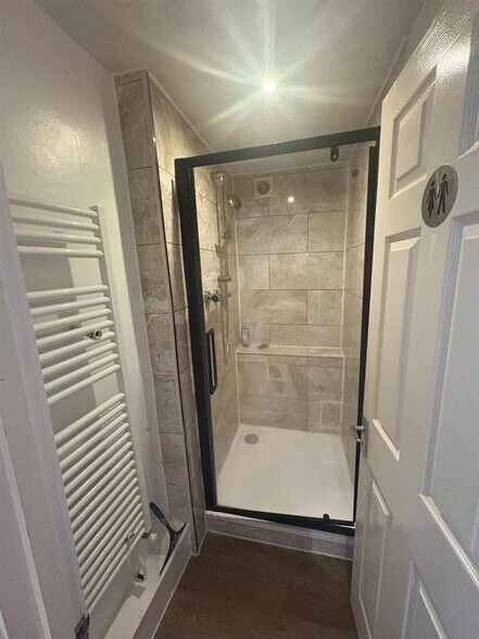 27 Haven Ln, Londres à louer - Photo du bâtiment - Image 3 de 10