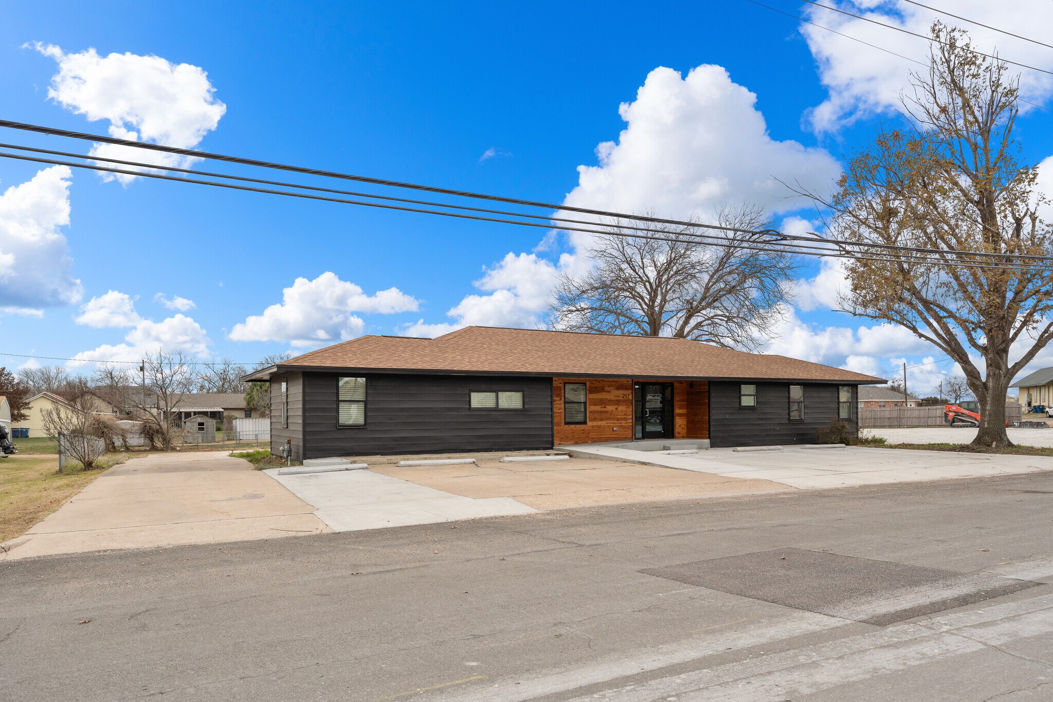 217 W Warren St, Hewitt, TX à vendre Photo principale- Image 1 de 1