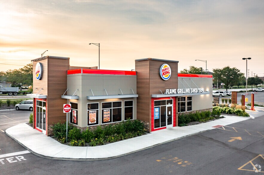 19-171 E North Ave, Glendale Heights, IL à louer - Photo du bâtiment - Image 2 de 10