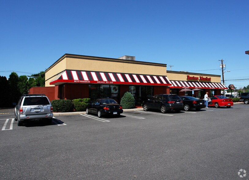 100 N Broadway Mall, Hicksville, NY for lease - Building Photo - Image 2 of 2