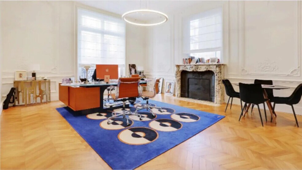 21 Rue Clément Marot, Paris for lease - Interior Photo - Image 2 of 11
