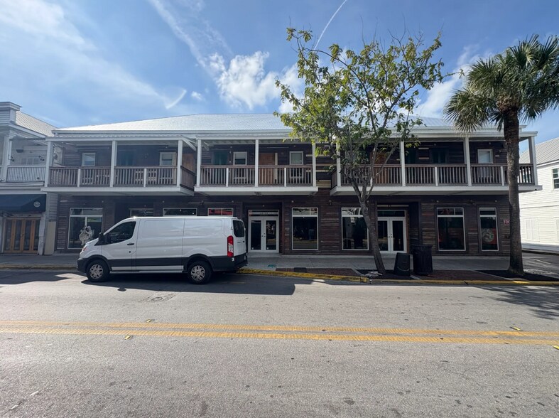210-216 Duval St, Key West, FL à louer - Photo du bâtiment - Image 2 de 6
