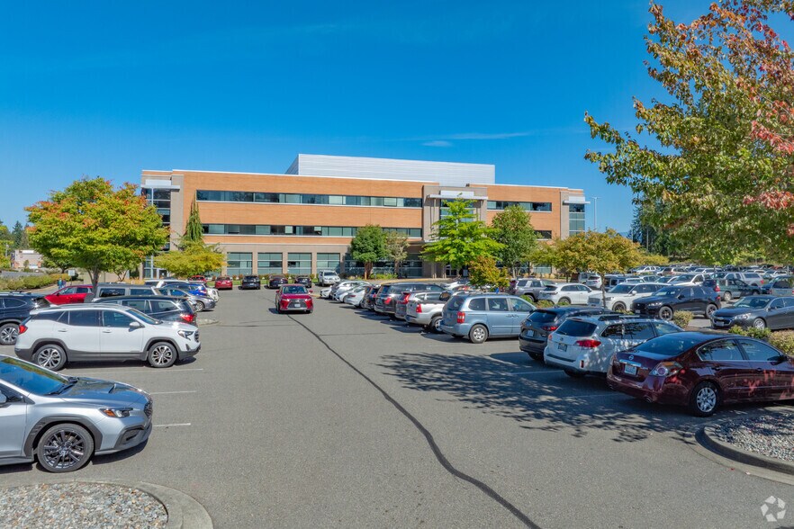 10004 204th Ave E, Bonney Lake, WA for lease - Building Photo - Image 2 of 5