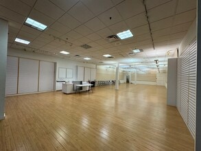 2300 Bernadette Dr, Columbia, MO à louer Photo intérieure- Image 1 de 1