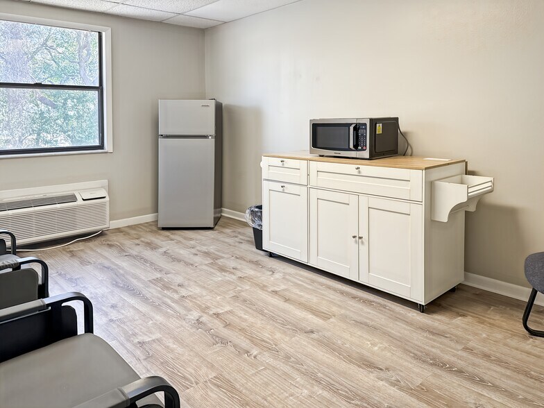 452 Osceola St, Altamonte Springs, FL à louer - Photo intérieure - Image 2 de 12