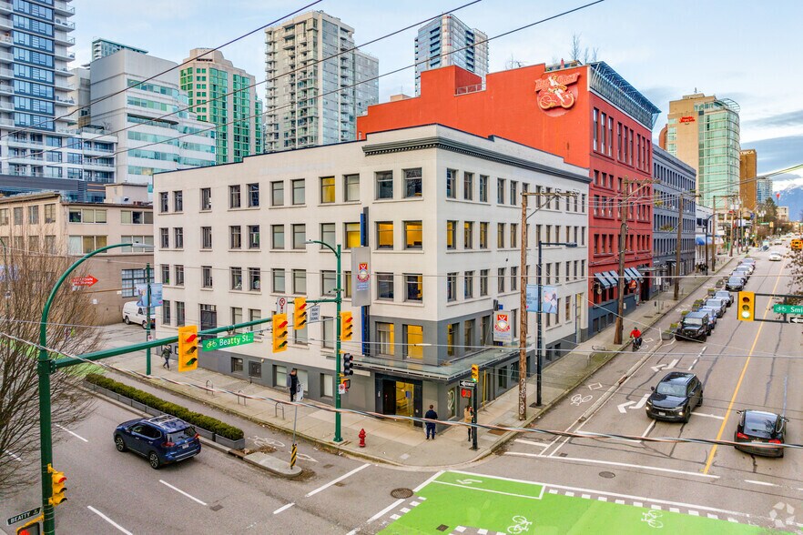 101 Smithe St, Vancouver, BC à louer - Photo du bâtiment - Image 1 de 3
