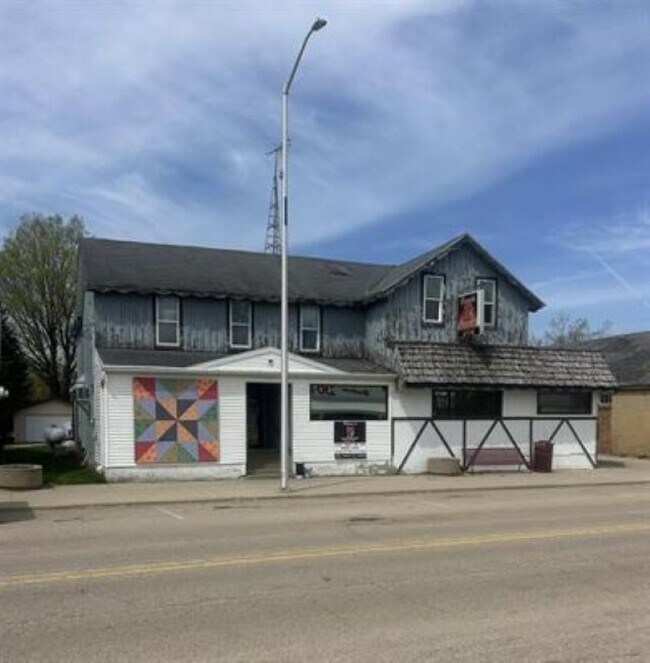 Plus de détails pour 1219 Main St, Gresham, WI - Commerce de détail à vendre