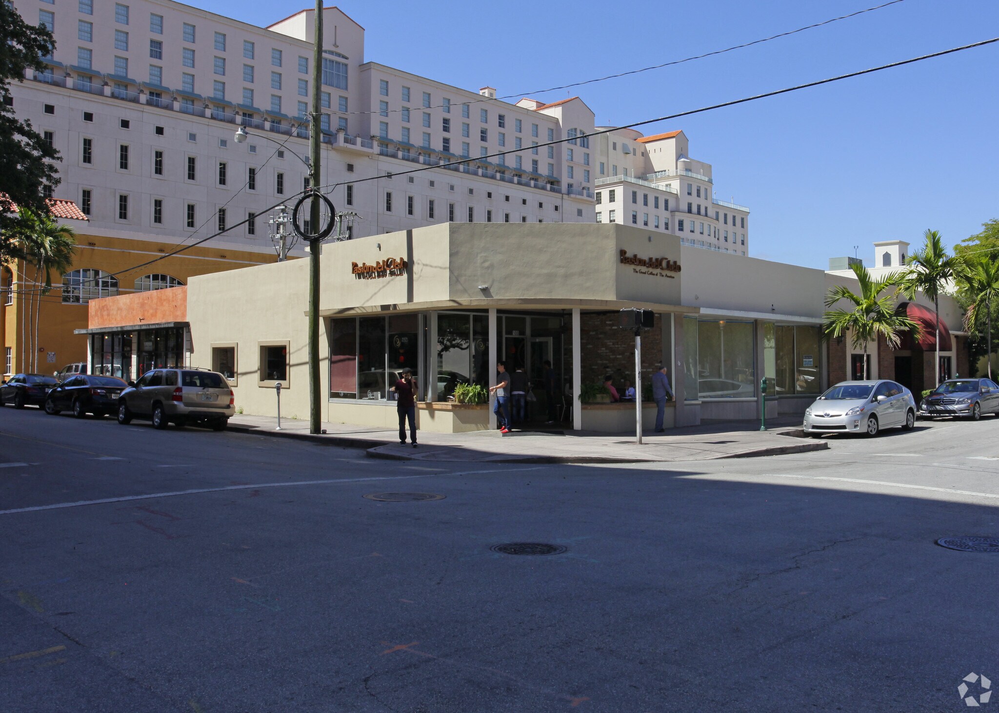 100-104 Giralda Ave, Coral Gables, FL for sale Primary Photo- Image 1 of 1