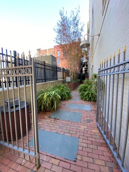 20 Wrights Aly, Wilmington, NC for lease - Building Photo - Image 2 of 8