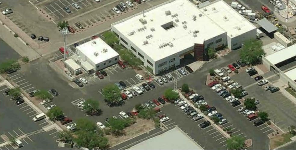 3755 N Business Center Dr, Tucson, AZ à louer - Photo du bâtiment - Image 2 de 8