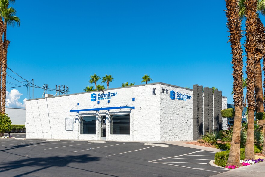 3111 S Valley View Blvd, Las Vegas, NV for lease - Building Photo - Image 1 of 16