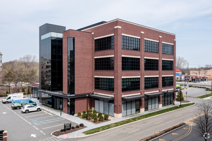 10 Sterling Blvd, Englewood, NJ for lease - Building Photo - Image 1 of 6