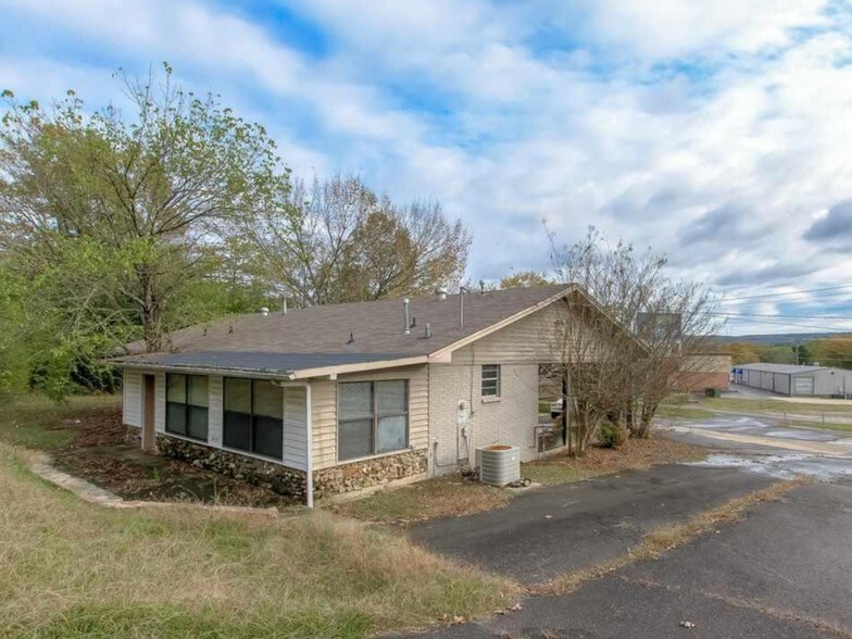 140 Amity Rd, Hot Springs, AR à vendre - Photo principale - Image 1 de 11